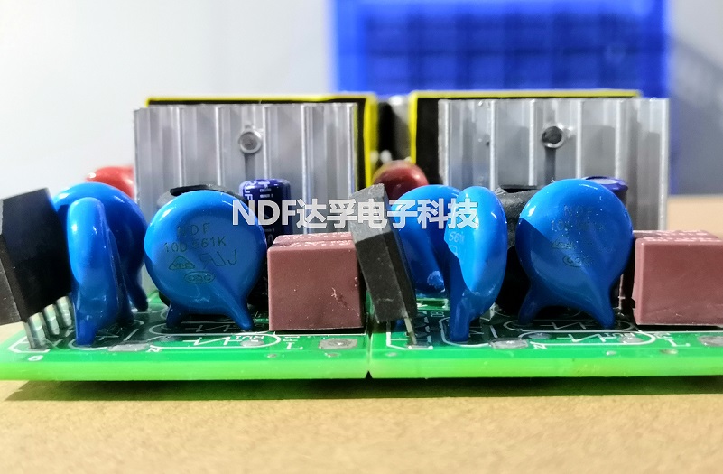 壓敏電阻器爆裂是什么情況引起的？